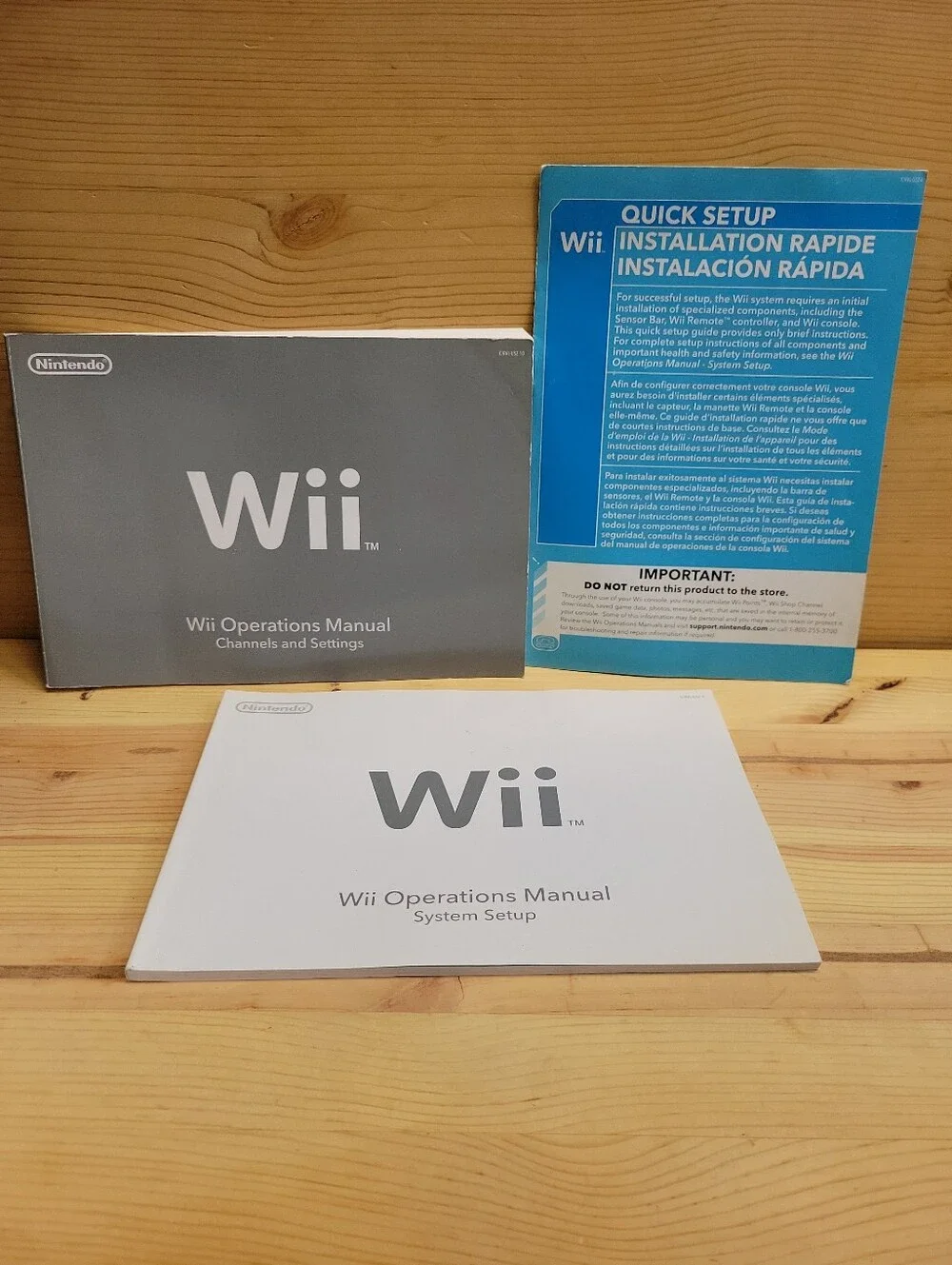 Nintendo Wii Console FOR PARTS OR REPAIR (Powers on, Wont Read disc's)